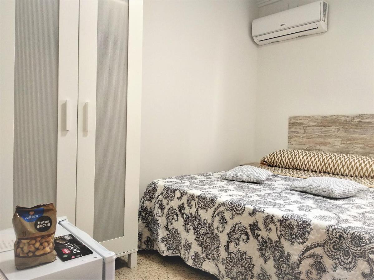 Golden Tower Pension Auto Check-In غانديا المظهر الخارجي الصورة
